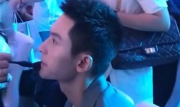 娱乐圈吃瓜姿势,揭秘明星幕后那些事儿